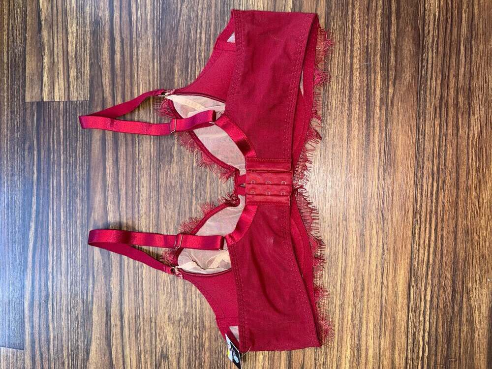 Sofia Intimates by Sofia Vergara Eyelash Lace Balconette Bra Red Metallic - Picture 3 of 8
